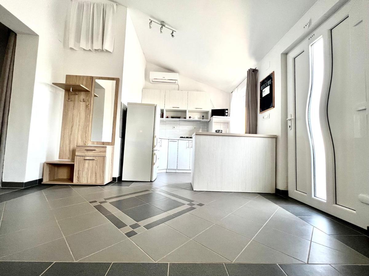 Barbariga Apartments Воднян Екстериор снимка