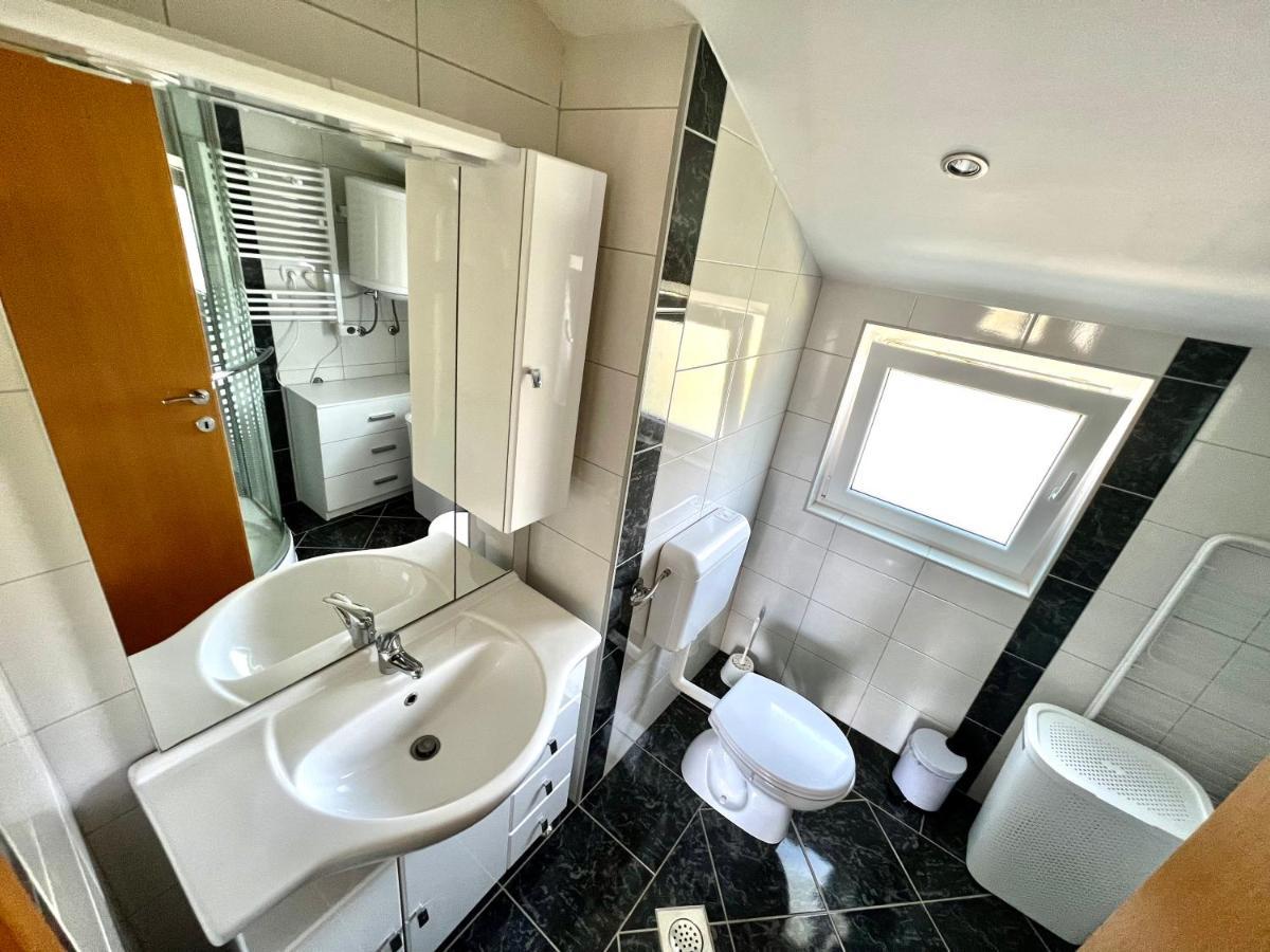 Barbariga Apartments Воднян Екстериор снимка